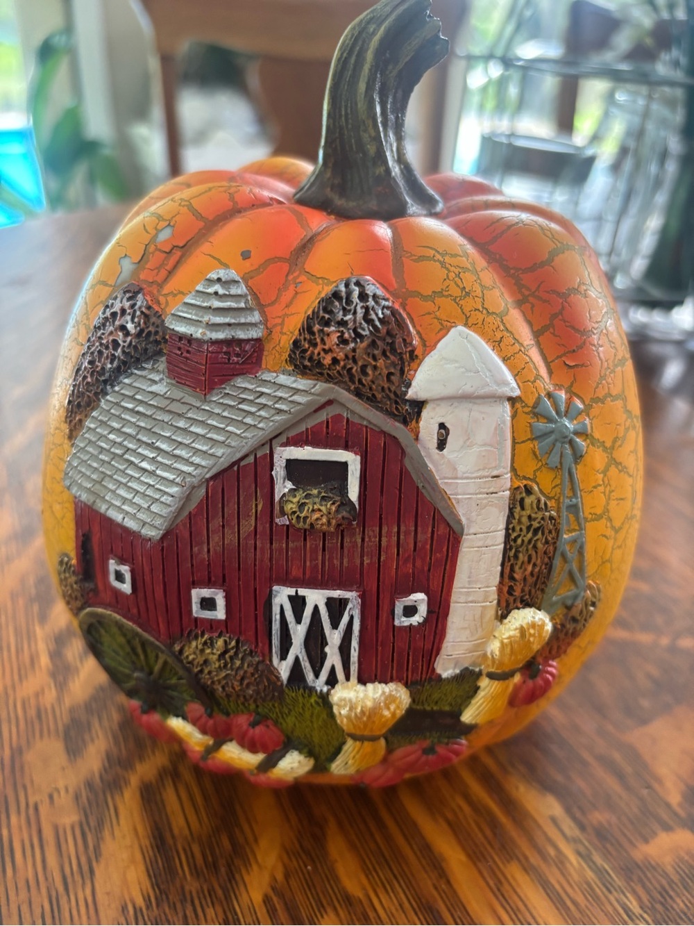 Autumn Pumpkin Décor with Red Barn